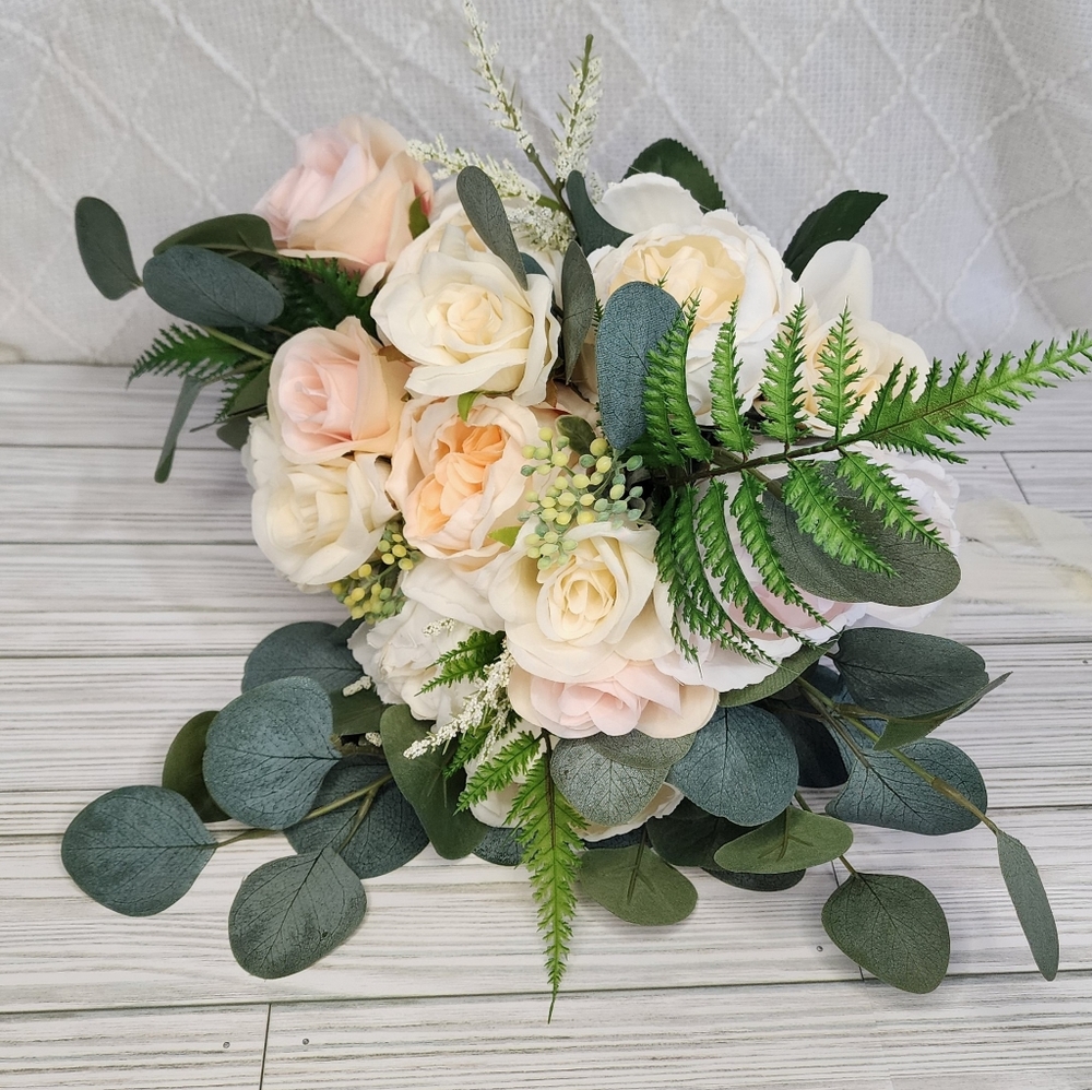 5 wedding bouquets 💐